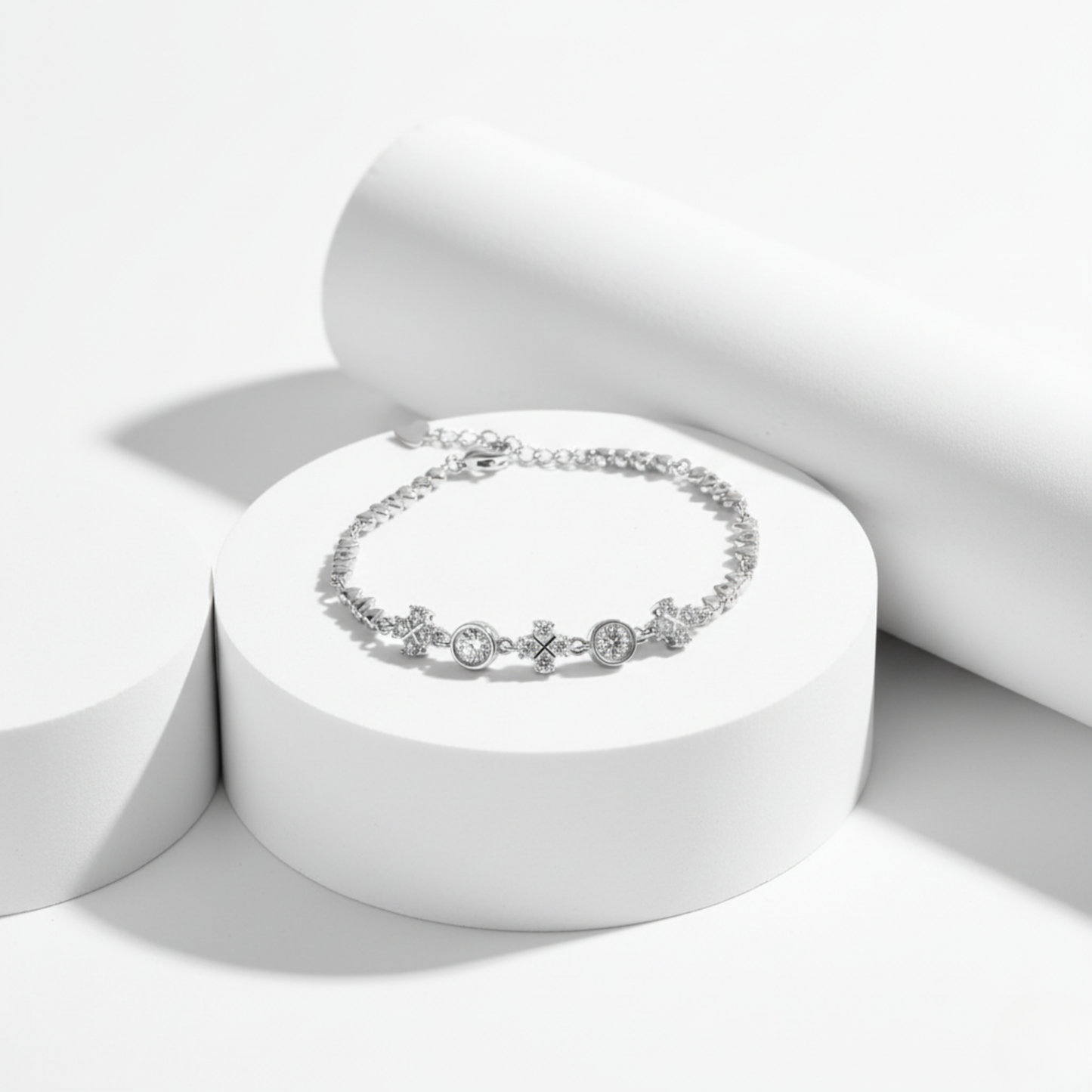 Lucky Clover Heart Link Bracelet